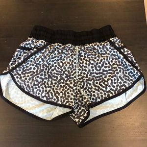 Lululemon tracker short